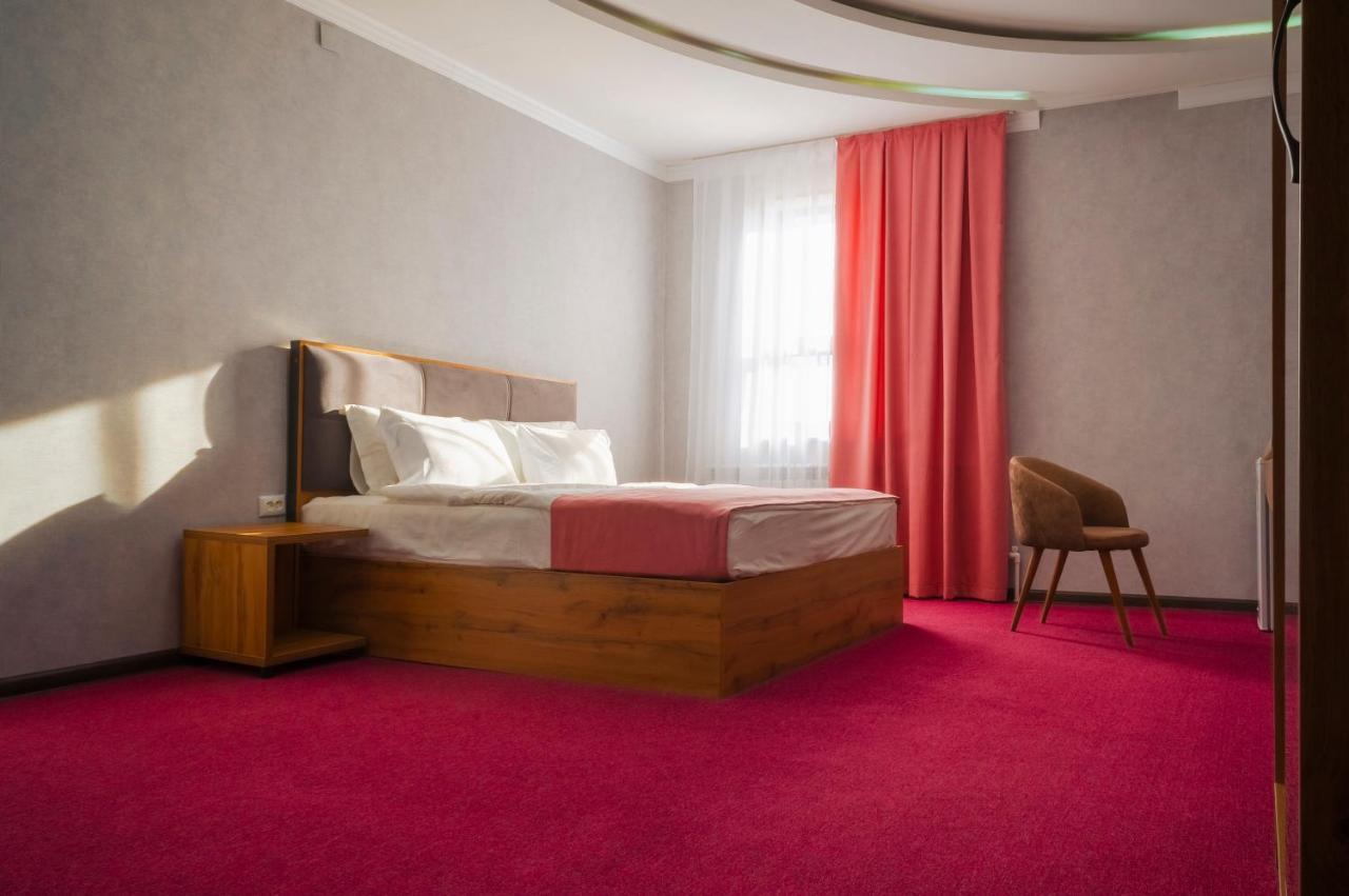 Rich Hotel Turkistan Esterno foto